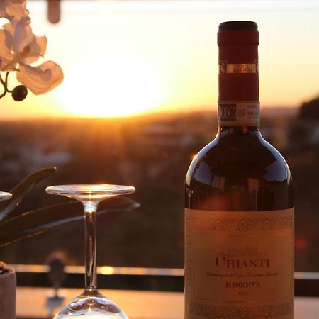Apartmán La Terrazza Sul Corso Giulianello Exteriér fotografie